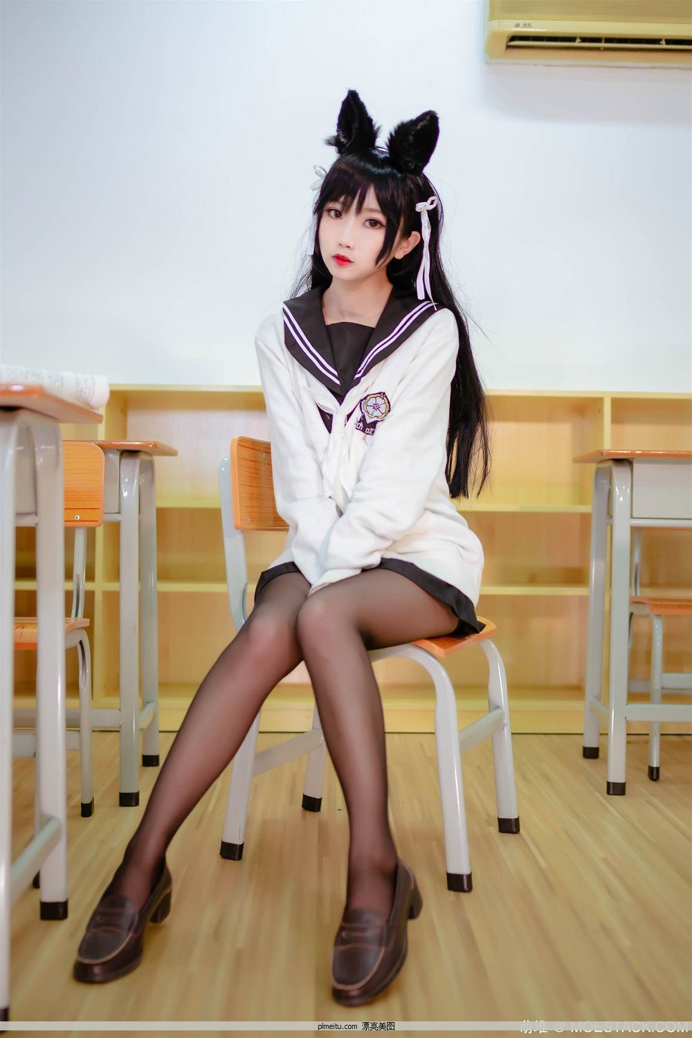 ŮCoser ڲw – JKƷ[22P]